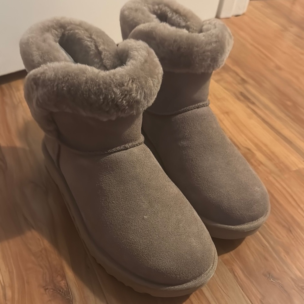 UGG Tan Winter Boots with Plush Lining